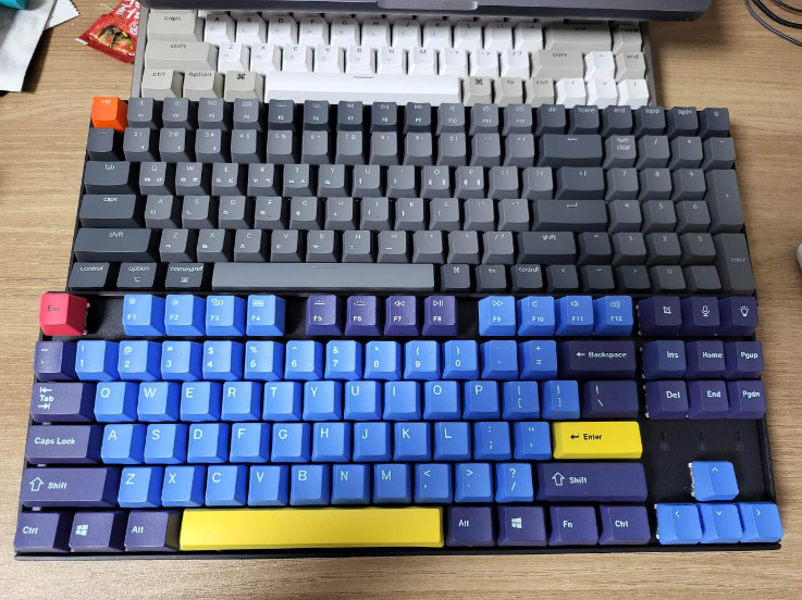 [키보드 리뷰] 키크론 K4 화이트 LED 기계식 적축