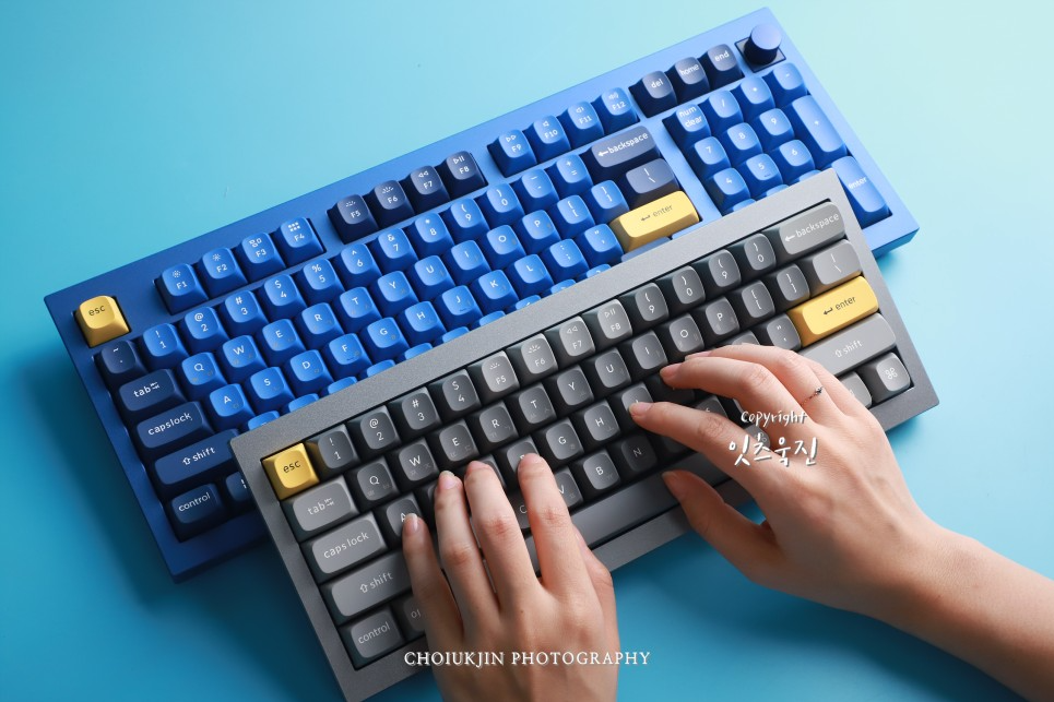 기계식 키보드 갈축 키크론 Q4 그레이 커스텀 가능한 확장성과 디자인! 완전 만족!