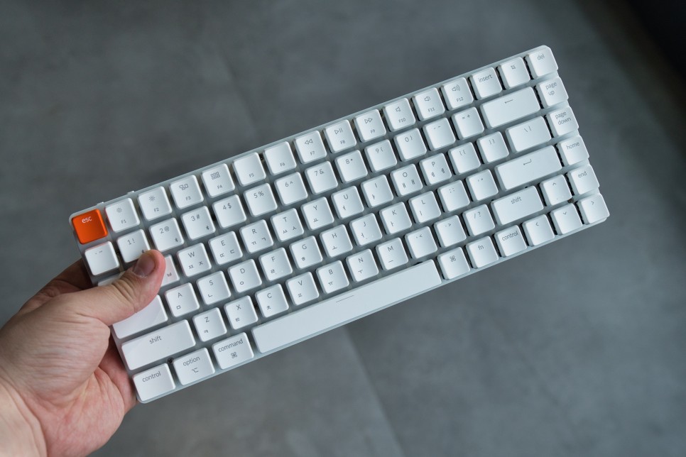 눈송이 처럼 하얀 레트로 키보드! 키크론 K3 v2 레트로