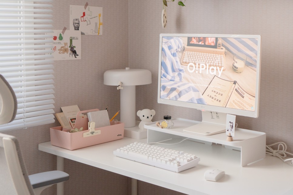 화이트 데스크테리어 용품 키크론 커스텀 기계식키보드 Q3 추천