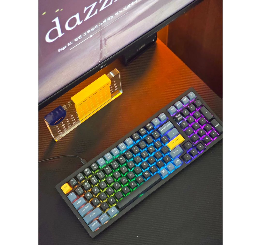 부드러우면서 안정된 타건감의 키크론 K4pro 저소음갈축