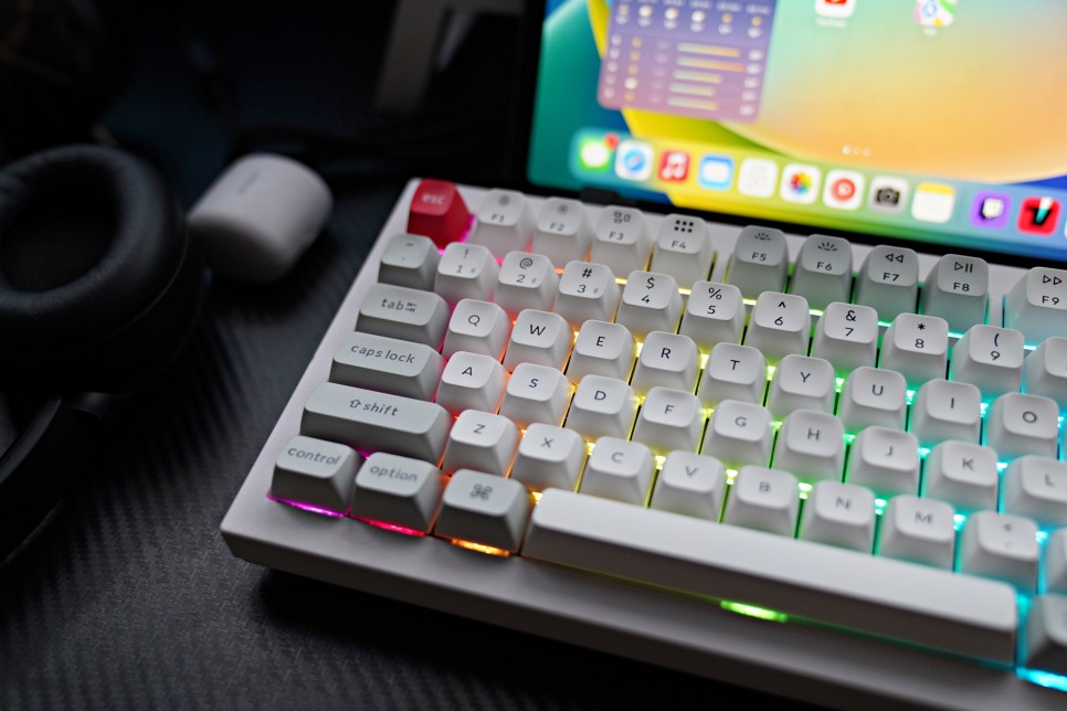 키크론 Q1 Knob 화이트 무선 기계식 키보드 ft.바나나축