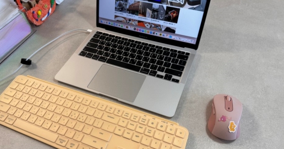 키크론 B6 4in1 블루투스 슬림 키보드 : 애플 키보드 스타일의 활용하기 좋은 휴대용 키보드