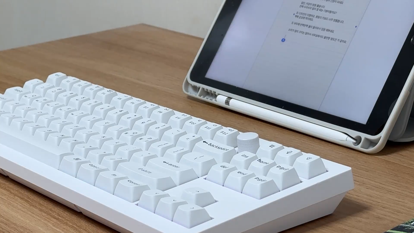 키크론 V3 MAX 리뷰 : 사무실 저소음 키보드 추천! 데스크테리어 완성